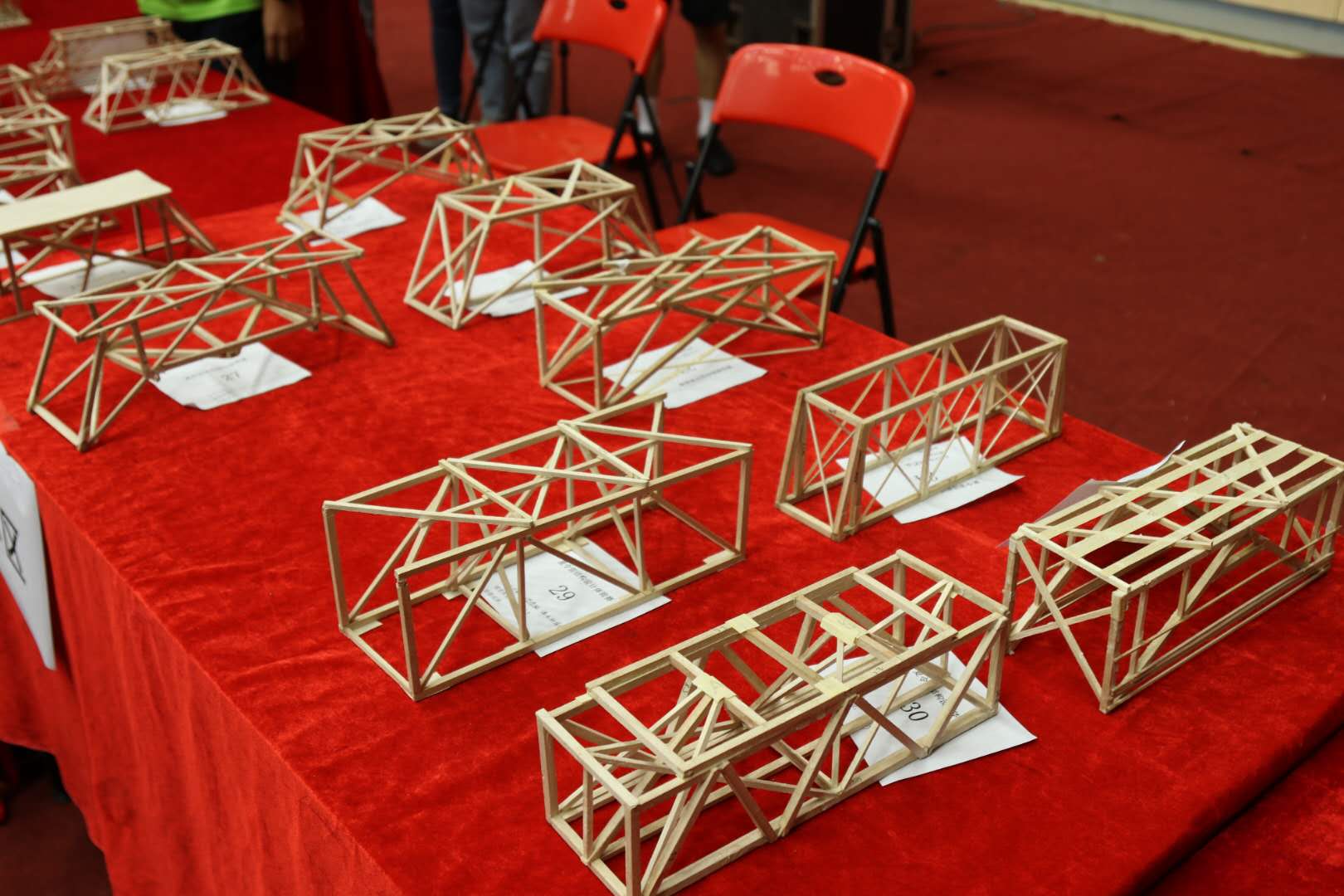 结构设计体验赛 创新与合作的考验